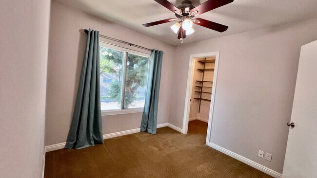 Building Photo - Newly updated 3-bedroom, 2.5-bath Hampton ...