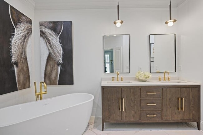 Building Photo - 3601 Habersham Rd NW