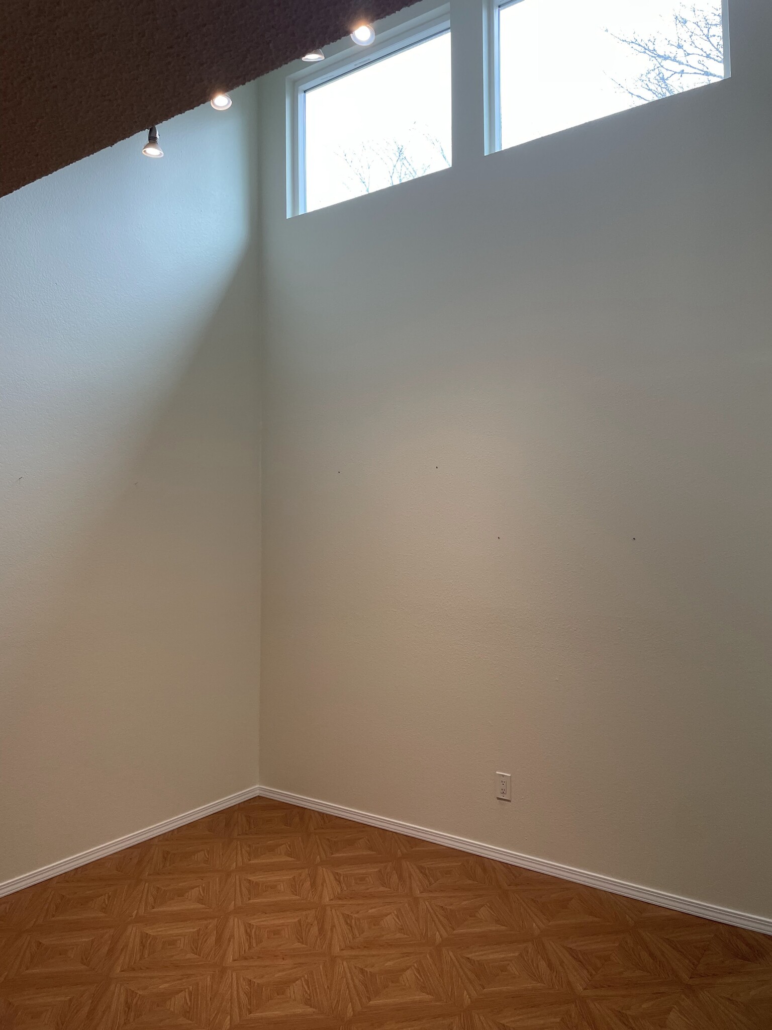 Living room with sky light - 15929 NE 41st St