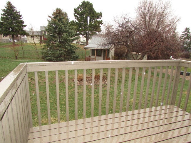 Building Photo - 3 BEDROOM | 2 BATH | GARAGE | SPACIOUS | SOUTH