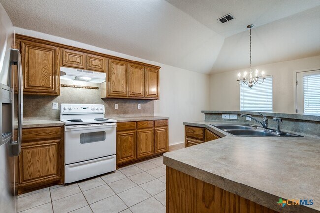 Building Photo - 1662 Sunspur Rd