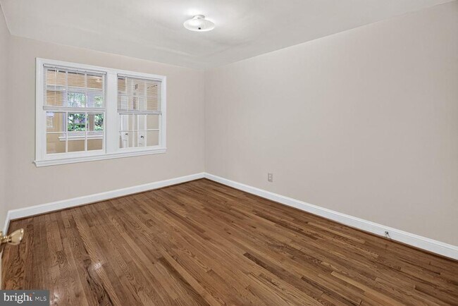Building Photo - 7814 Tilbury St