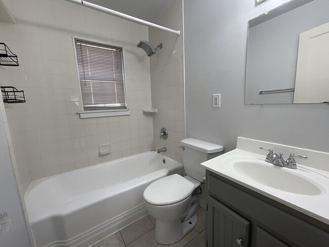 Building Photo - LEASING