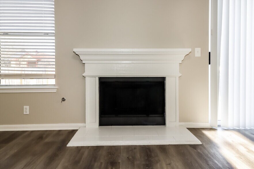 Building Photo - 21013 Godolophin Ct