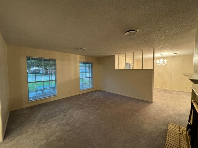 Building Photo - 4-Bedroom House for Rent in Killeen