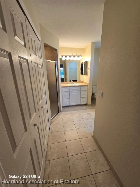 Building Photo - 1401 Valencia Ave