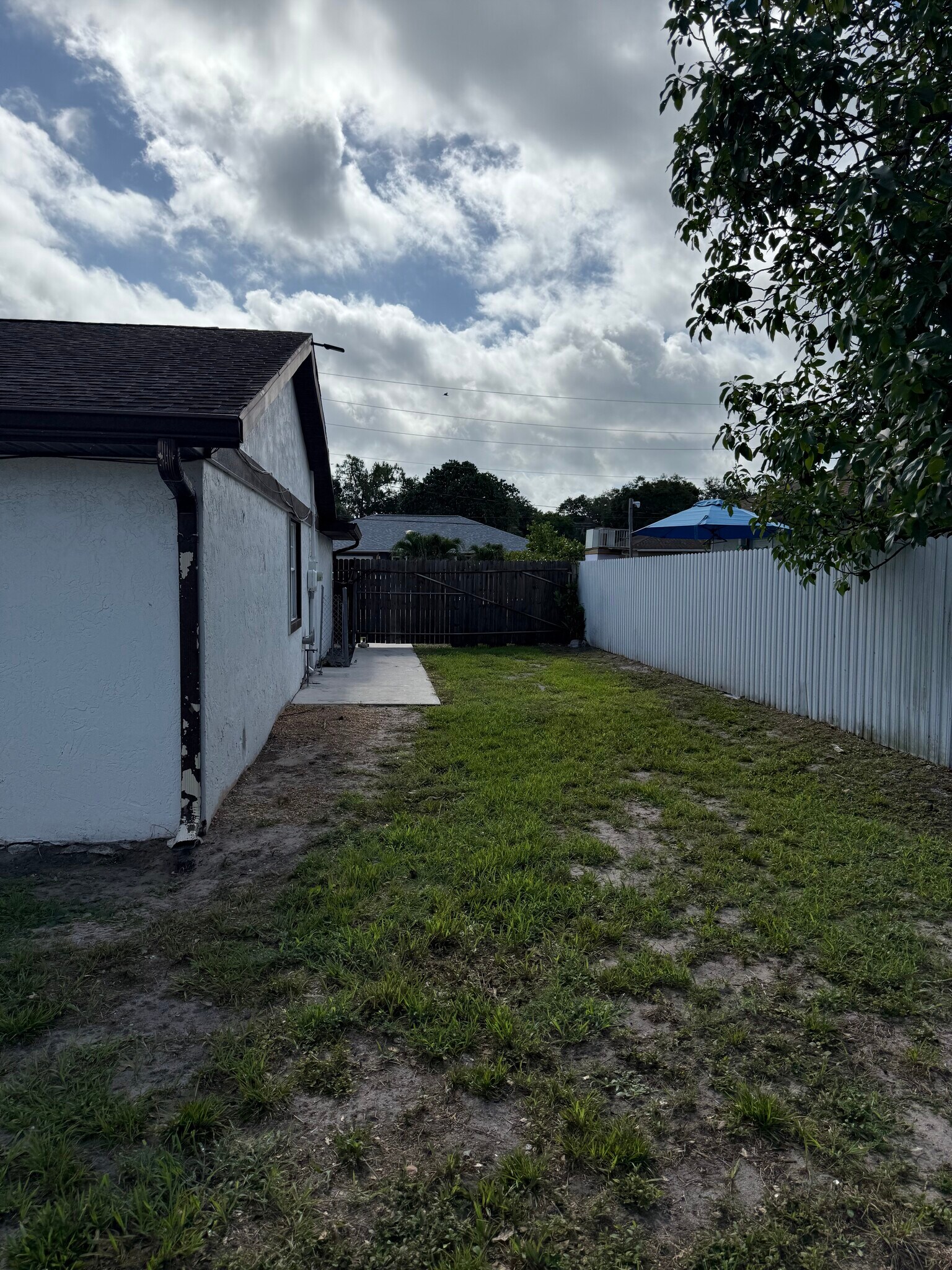 Building Photo - 1701 41st Ter SW