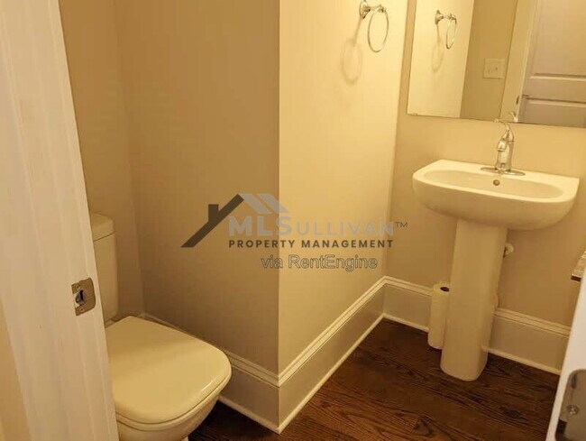 Building Photo - 375 Avett Dr