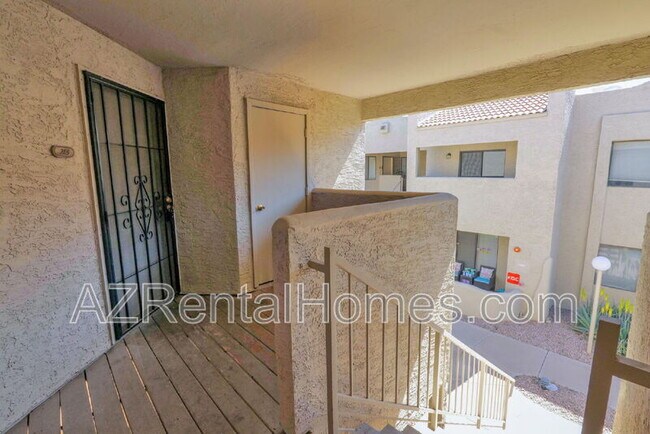 Building Photo - 8155 E Roosevelt St