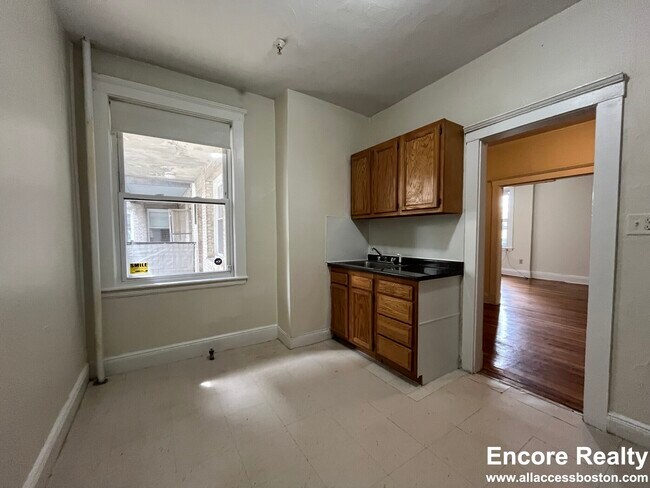 Building Photo - 1630 Commonwealth Ave