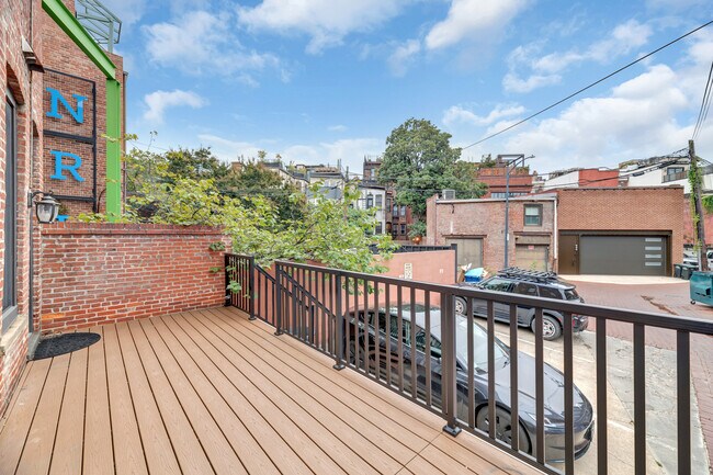 Building Photo - 1322 Rhode Island Ave NW