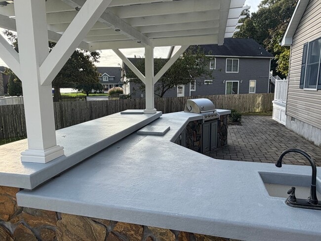 Building Photo - Single Story home in Overbrook Shores