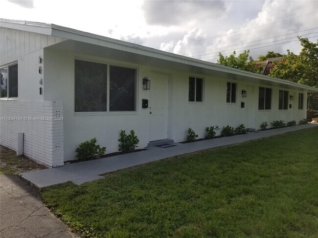 Building Photo - 5641 NW 15th St