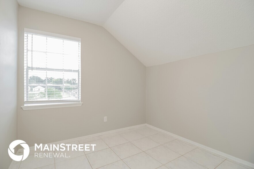 Building Photo - 1534 Brookebridge Dr