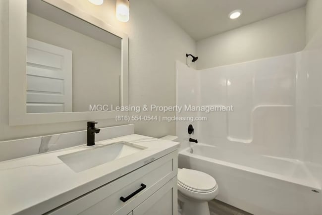 Building Photo - Oak Ridge Falls – Modern Living in Raymore + NOVEMBER RENT FREE!!