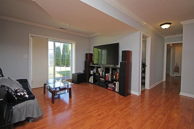 Building Photo - 1340 Stonechris Dr