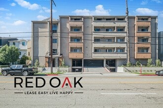 Building Photo - Toluca Lofts