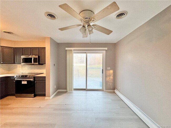 Building Photo - 18 Old Little Britain Rd