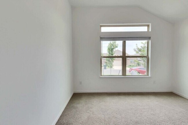 Building Photo - 271 Jefferson Dr