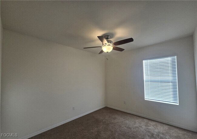 Building Photo - 1230 NW 19th St