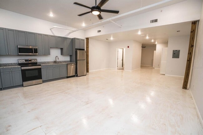 Building Photo - 3108 N Jefferson St