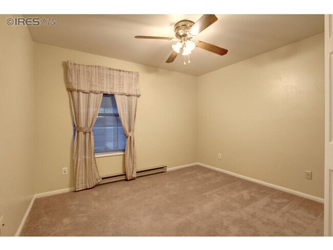 Building Photo - Inviting 2-Bedroom Condo Near Shopping & Dining | Available Early July