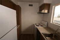 Building Photo - 380 N 13th St