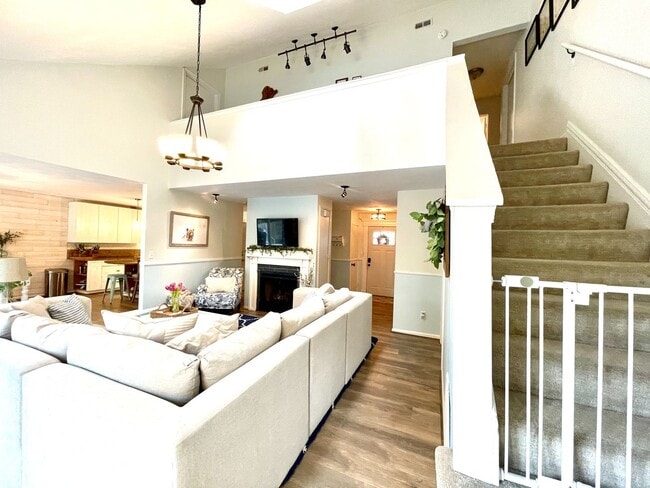 Building Photo - Spacious 6 bedroom home in Virginia Beach