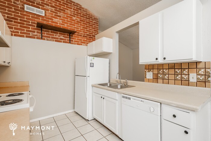 Building Photo - 132 Tabby Creek Cir