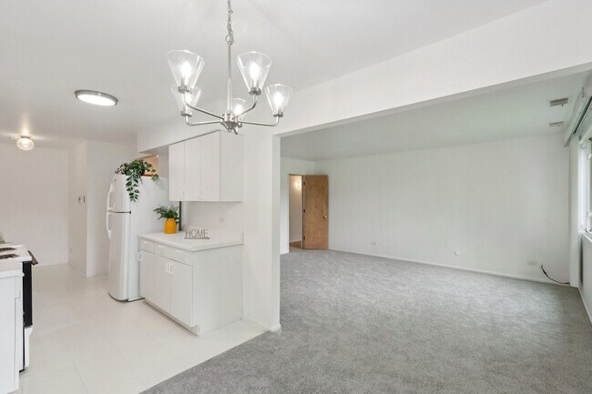 Building Photo - 2650 Brookwood Way Dr