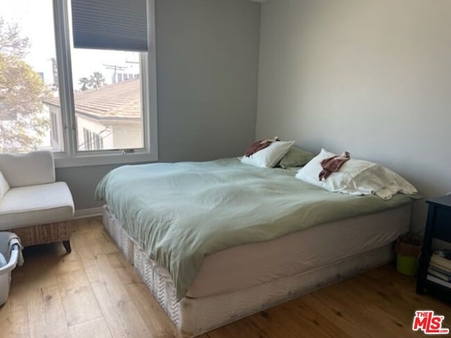 Building Photo - 1128 22nd St