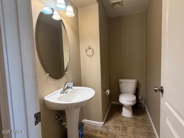 Building Photo - 41738 W Hillman Dr