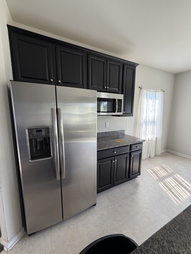 Building Photo - 9518 Royal Tern Dr