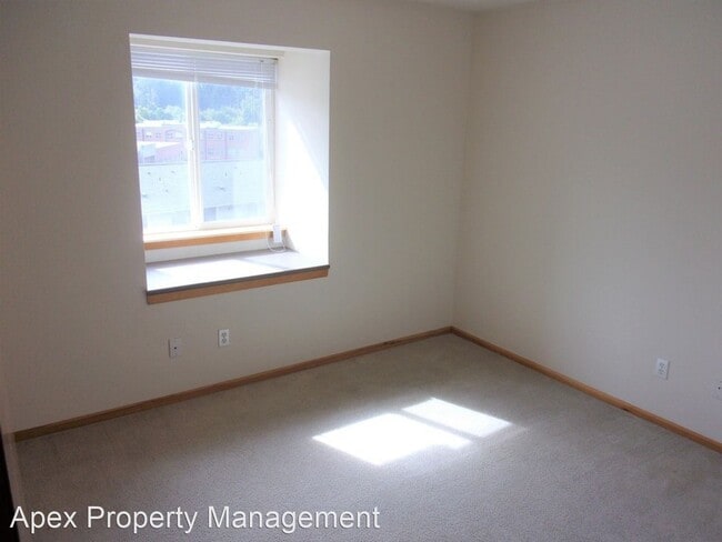 Building Photo - 2 br, 1.5 bath Apartment - 250 32ND STREET