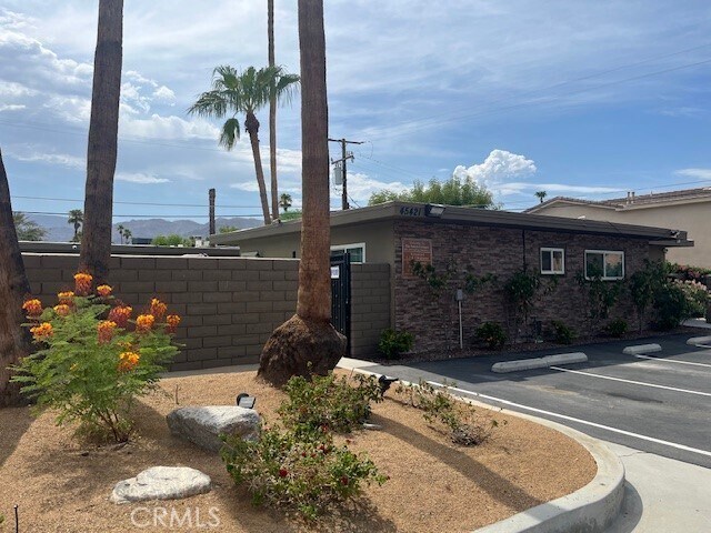 Building Photo - 45521 Sunset Ln