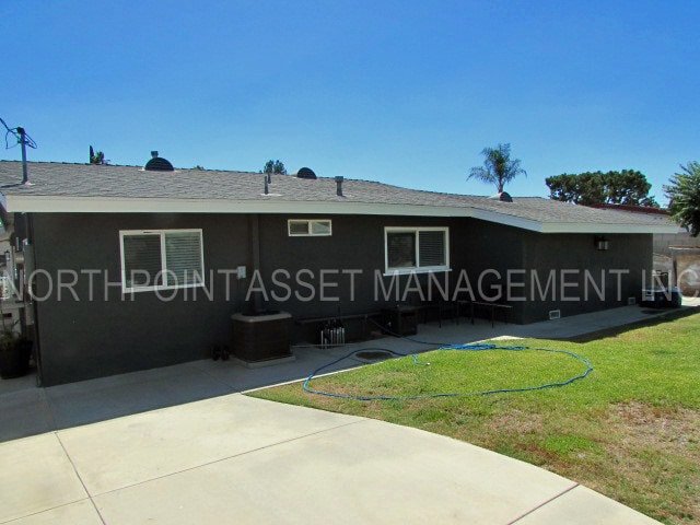 Building Photo - Bright and contemporary 3 bedroom, 2 bath ...