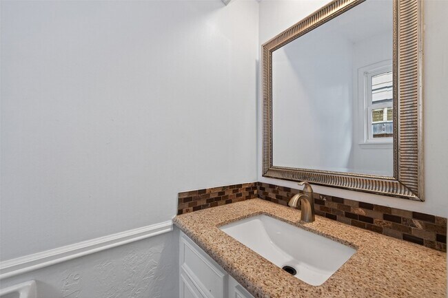 Building Photo - 17614 Telegraph Creek Dr