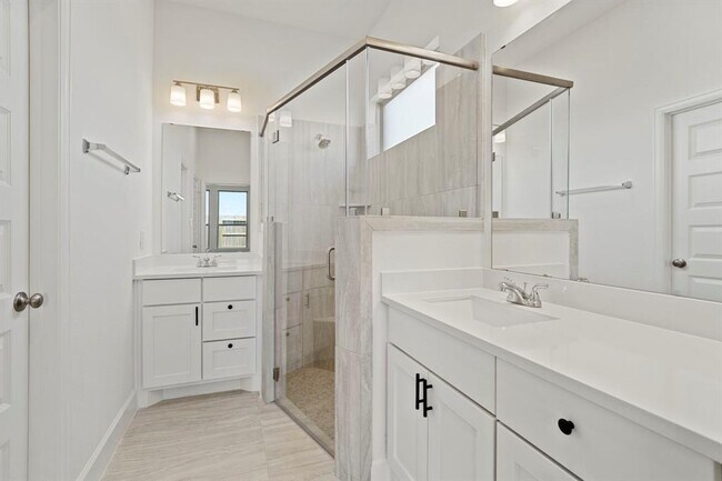 Building Photo - 16323 Rock Hollow Bend Ln