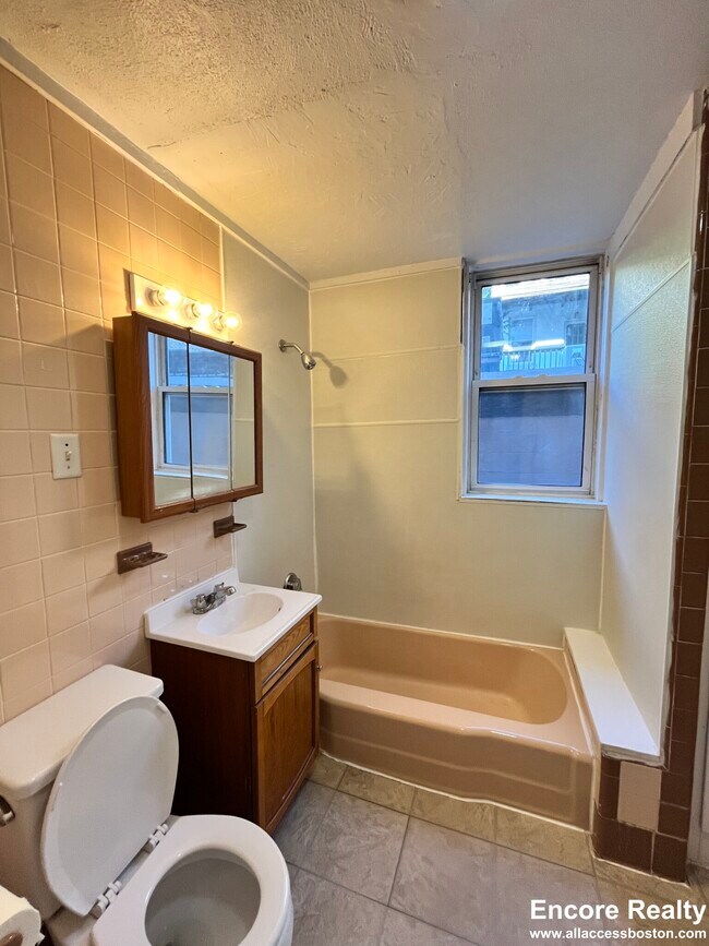 Building Photo - 1788 Beacon St