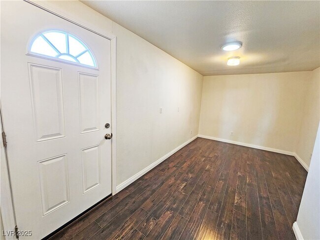 Building Photo - 1270 Landmark Ave