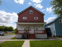 Building Photo - 213 Depeyster St