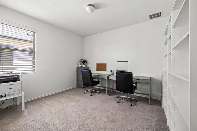 Building Photo - 9105 Garnet Dr