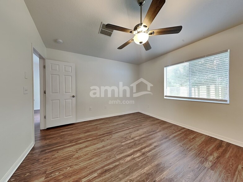 Building Photo - 30547 Midtown Ct