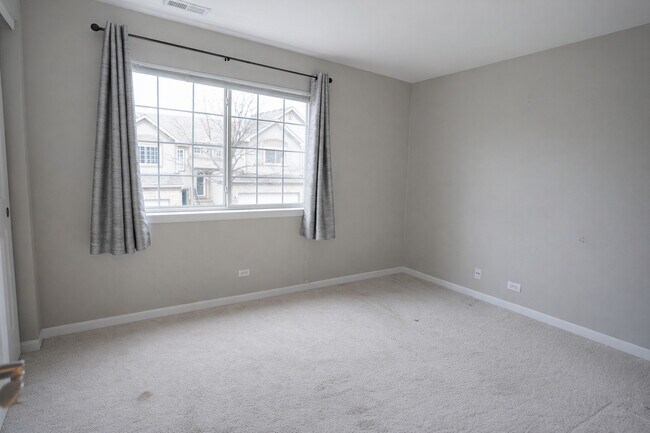 Building Photo - 1051 Park Hill Cir