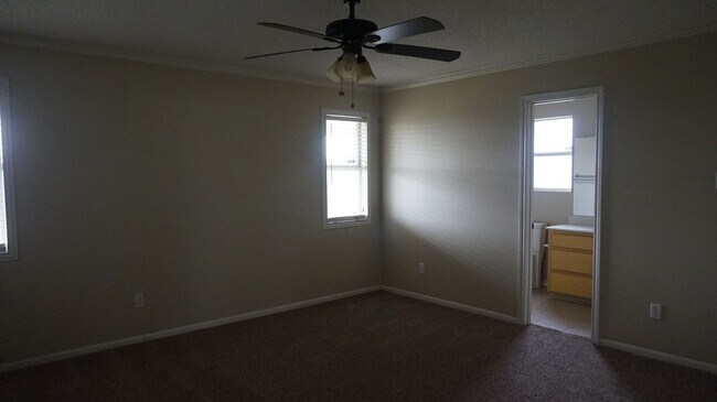 Building Photo - 4304 Sand Dollar Dr