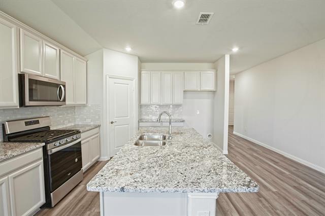 Building Photo - 625 Hidden Cove Dr