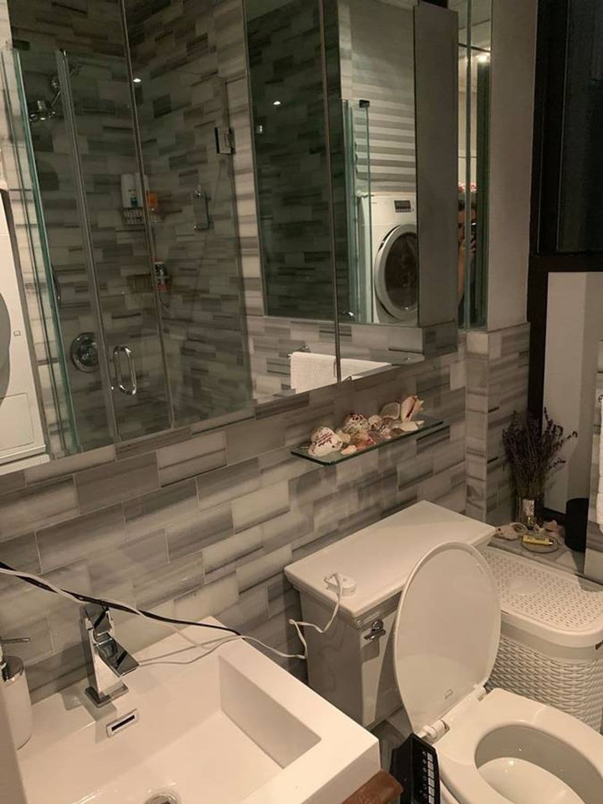 Building Photo - East 5th Street