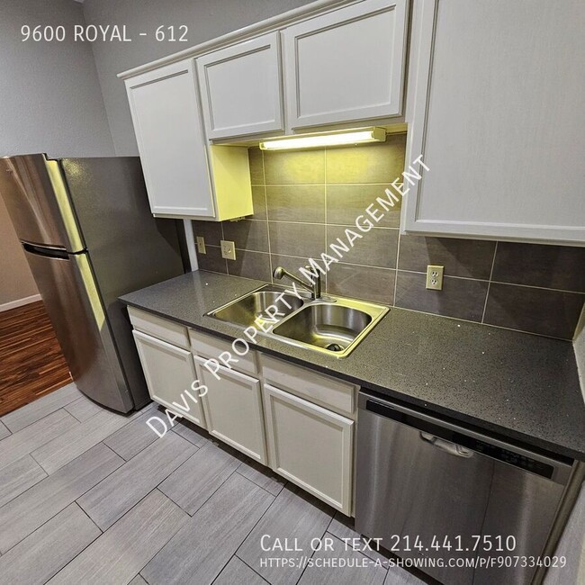 Building Photo - 9600 ROYAL-612