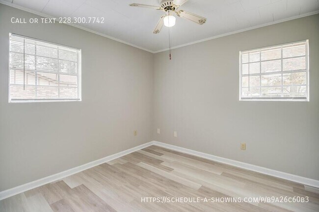 Building Photo - 4802 Bel Meade Cir