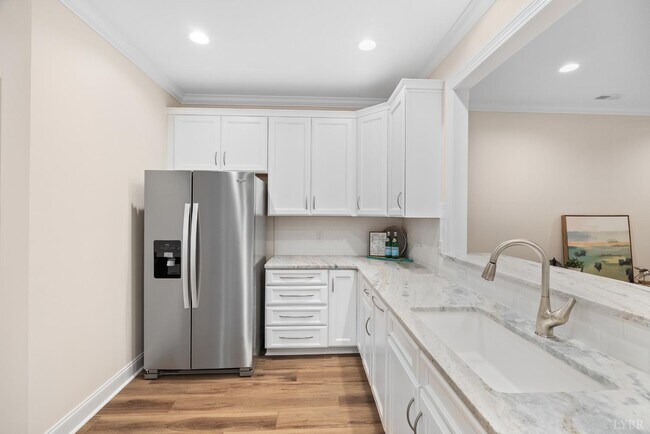 Building Photo - 157 Villa Oak Cir